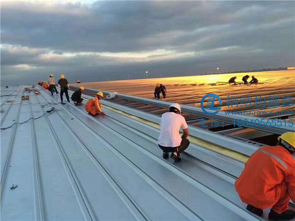 鋼結(jié)構(gòu)廠房屋面換瓦彩鋼板更換翻新施工方案(圖1) 鋼結(jié)構(gòu)廠房屋面換瓦彩鋼板更換翻新施工方案(圖1)