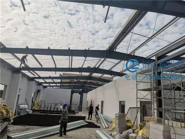 鋼結構泄爆屋面安裝,防爆抗爆墻施工(圖2) 鋼結構泄爆屋面安裝,防爆抗爆墻施工(圖2)